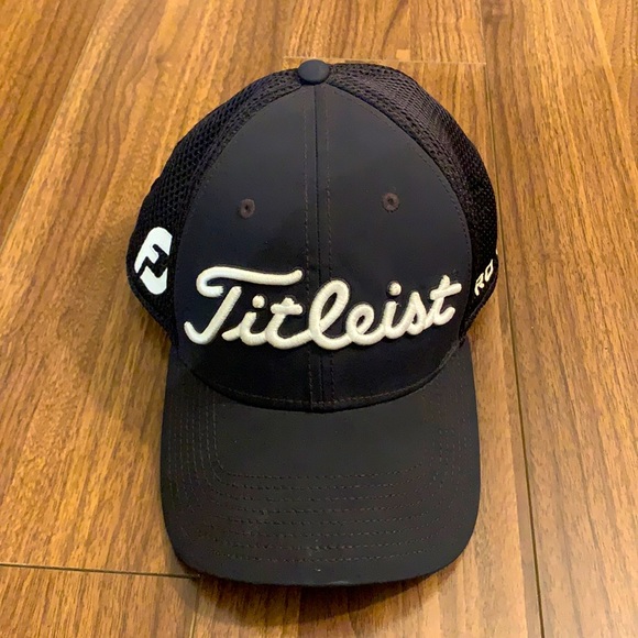 Titleist Men's Tour Sports Mesh Golf Hat - Picture 1 of 5